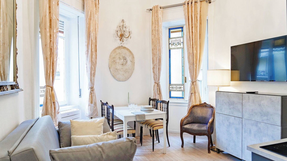 Citta Bassa Apartment | [5 min from upper town] Vintage and elegant apartment