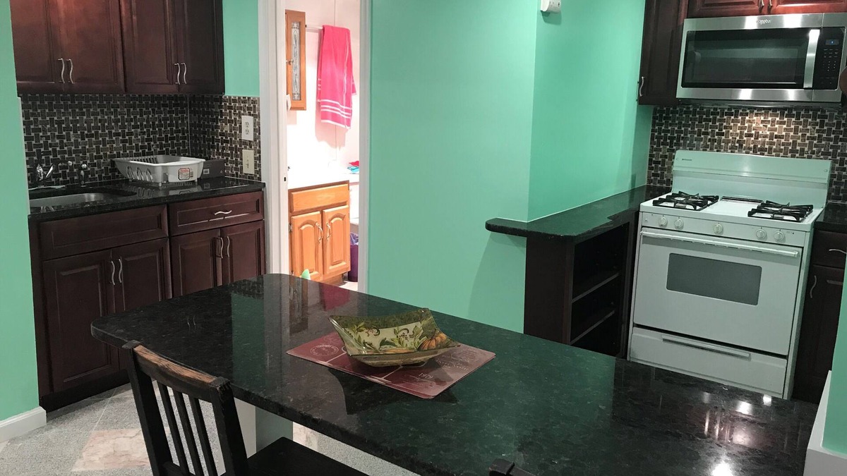 Columbia Heights Apartment | 5-min walk to Columbia Heights Metro 1BR Furnished English Basement Apartment DC