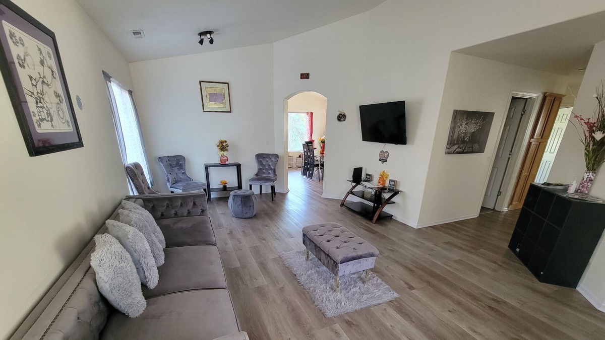 Bethel-Danebo House | 5 mins from Eugene Airport