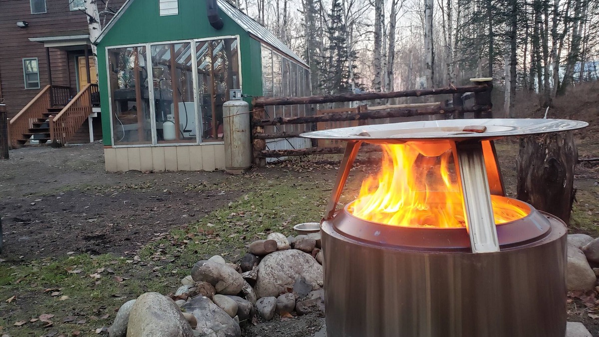 Wasilla House | 5 minute walk to Salmon Stream, centrally located for Alaskan Adventure!