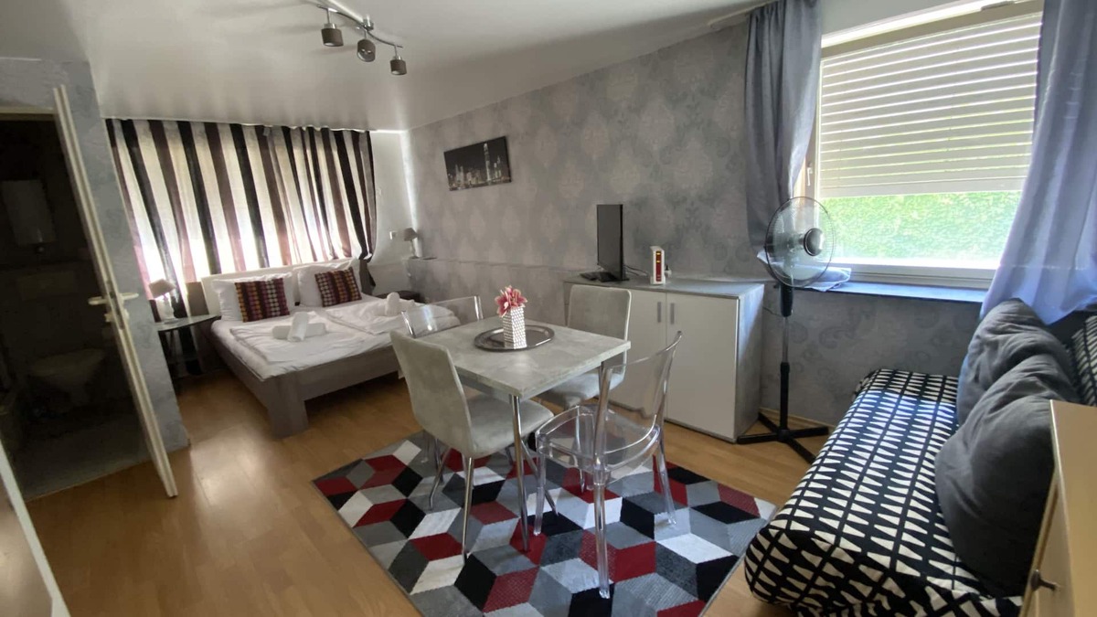 Universitat Apartment | 5 Minuten vom Hauptbahnhof Entfernt, Studio mit Kostenlosem Wlan