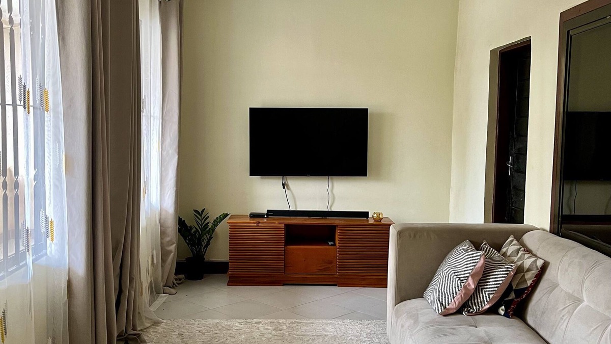 Kijitonyama Apartment | 5 minutes drive ti Mlimani City Shopping Mall. Family sized close to the road