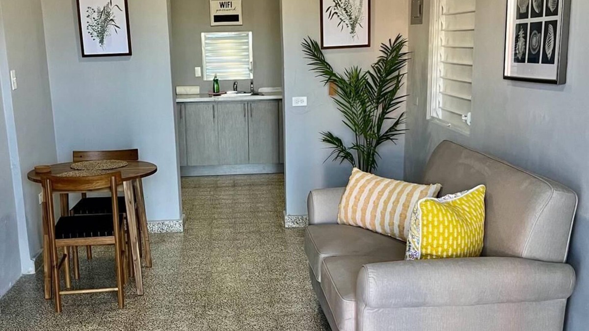 Ceiba House | 5 Minutes to beaches and 10 minutes to Vieques & Culebra Island ferry & Airport.