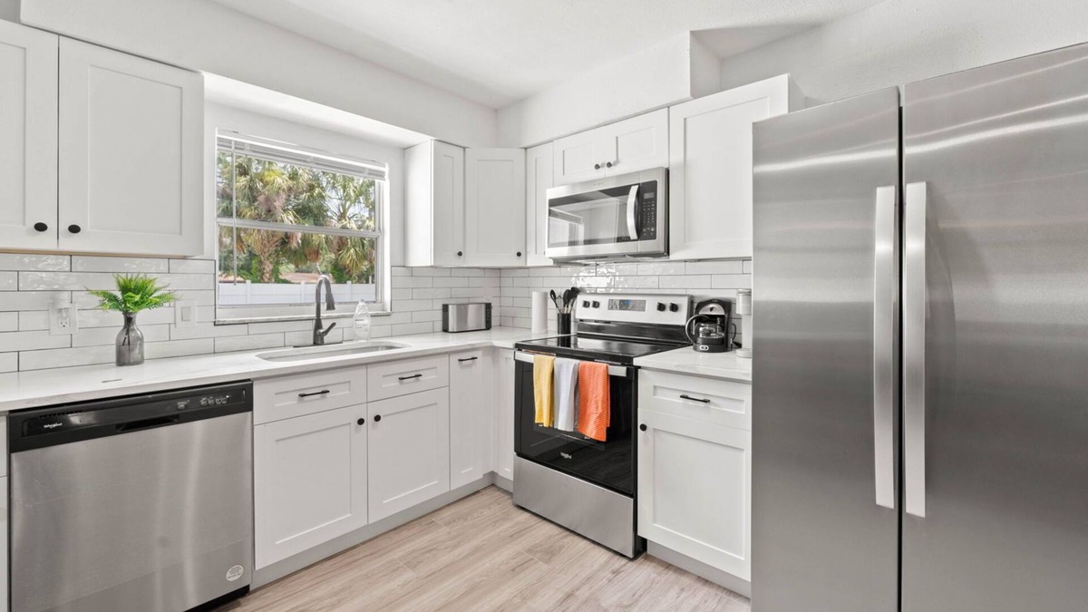 Orient Park House | 5 minutes to Florida State Fairgrounds, Spacious home with game room and patio