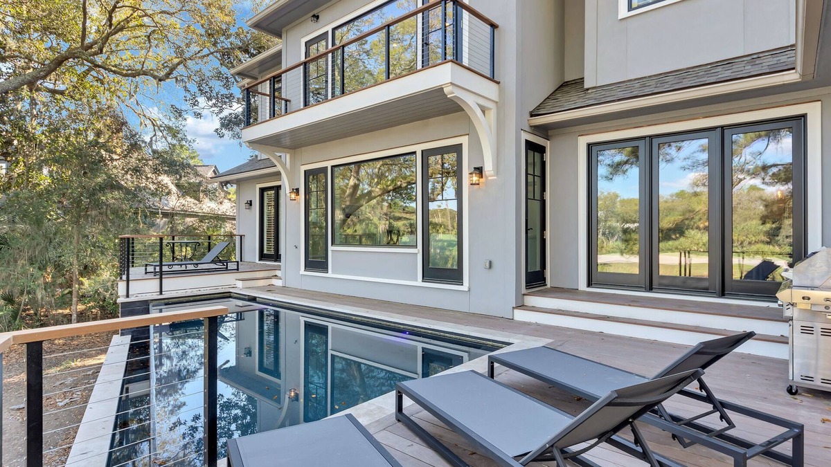 Vanderhorst Plantation House | 5 Night Min! Kiawah Luxury w/Pool, World Class Beach, Golf and Tennis!