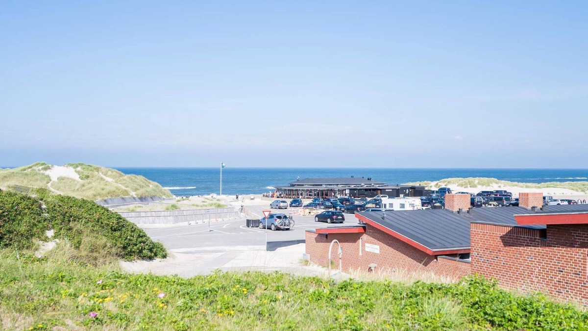 Henne Strand House | 5 person holiday home in Henne