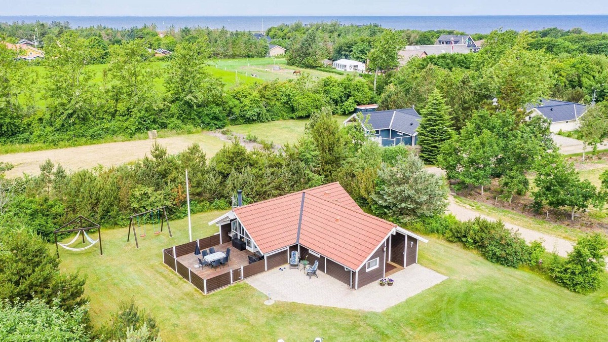 Skaven Strand House | 5 person holiday home in Tarm