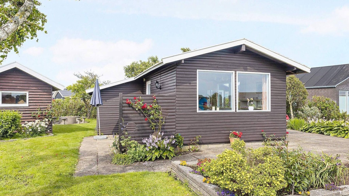 Sæby House | 5 person holiday home near Sæby Beach