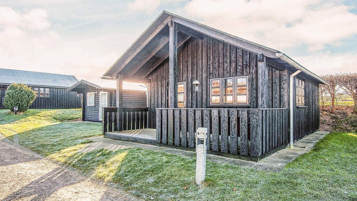 Ronde House | 5 person relaxing holiday park home in Rønde