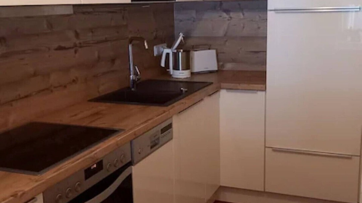 Obergrainau Apartment | 5-star apartment "Kreuzeck" in Grainau & garden/lawn.