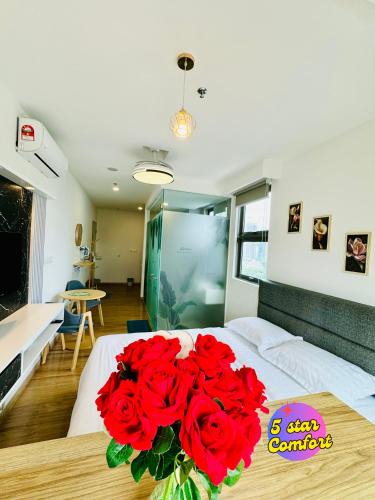 Brickfields Apartment | 5 Star Comfort Riveria City KL Sentral 2pax Infinity pool