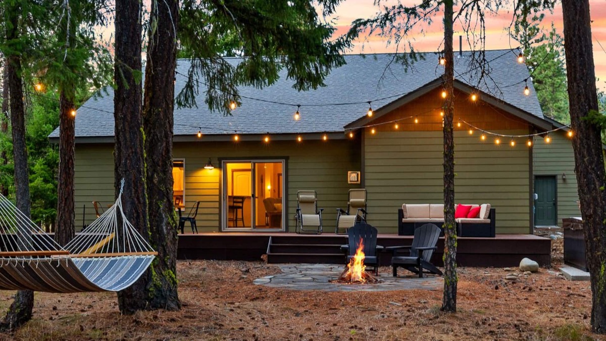 Ronald House | 5-star family home with game room, private hot tub, summer pool, near the lake!