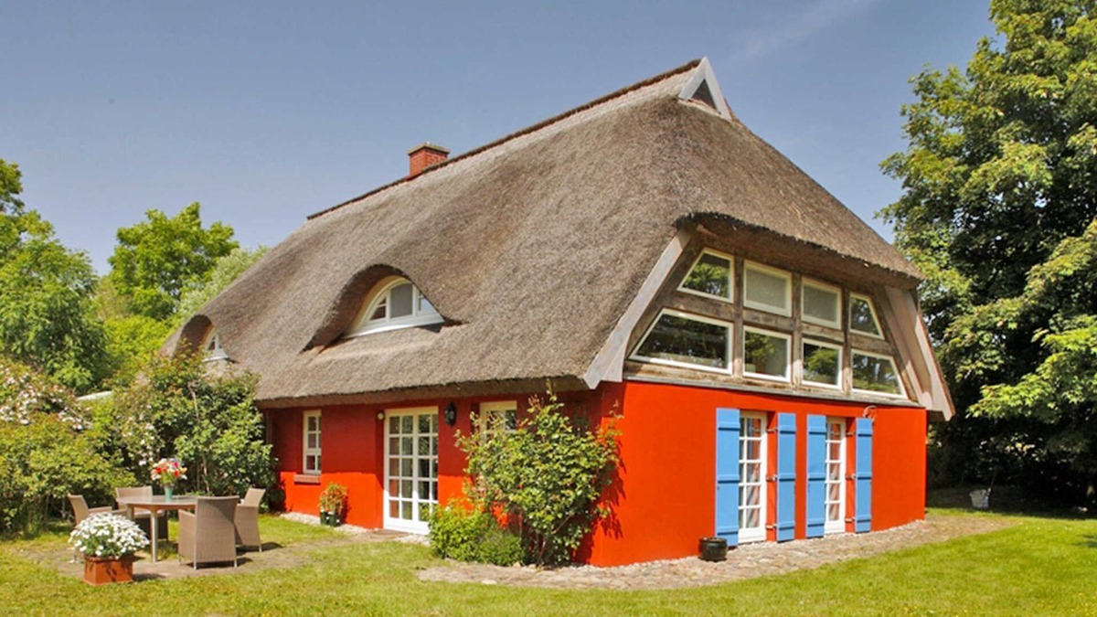 Rubitz House | 5-star holiday home with thatched roof - holiday home