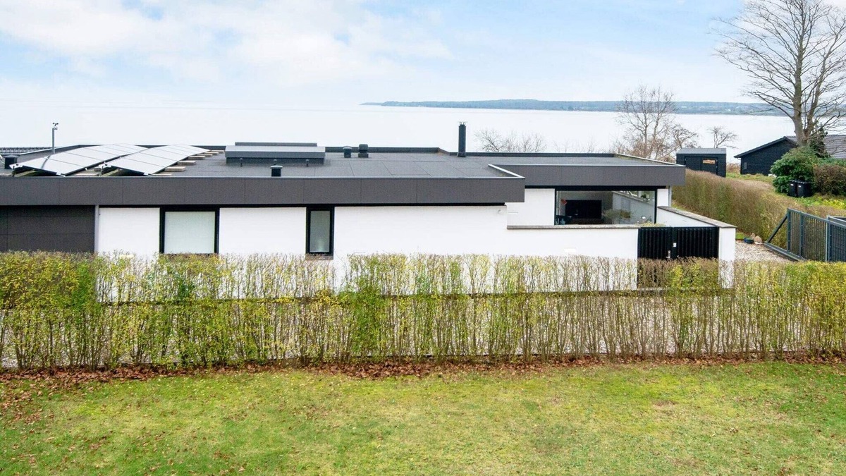 Hvidbjerg Strand House | 5 star holiday home in Børkop