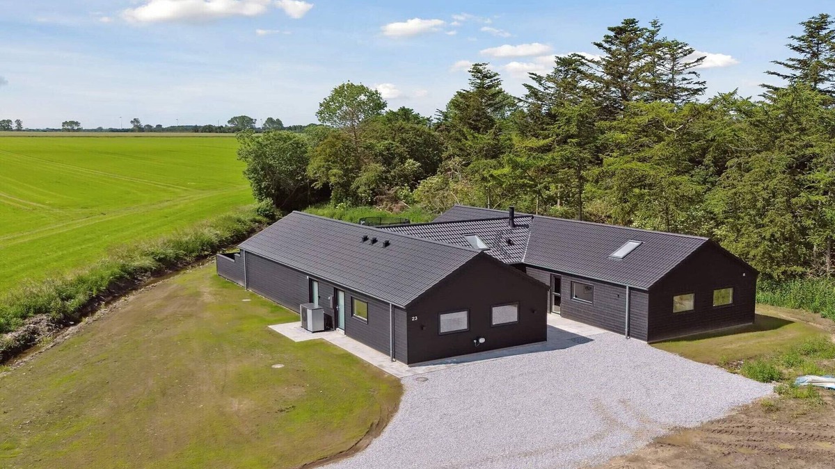 Hasmark Strand House | 5 star holiday home in Otterup