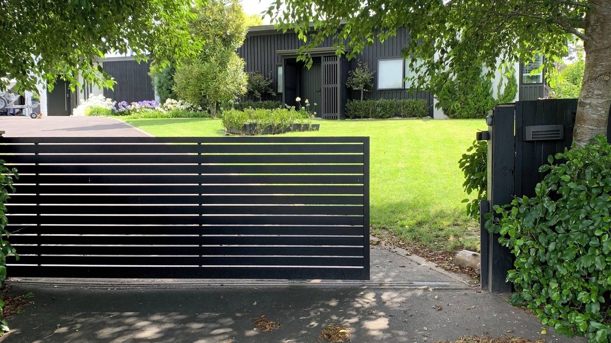 Pyes Pa Cottage | 5 star Tauranga cottage- dog friendly