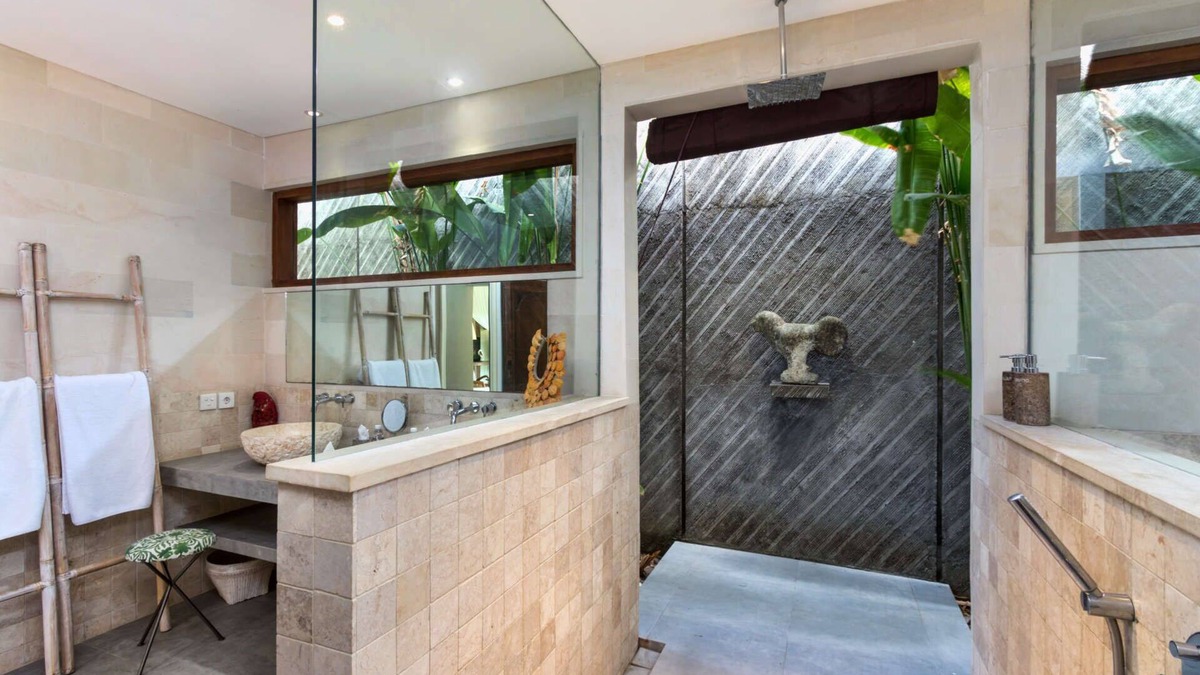 Seminyak Villa | 5 Star Villa in Bali, Minutes from the Beach, Bali Villa 2056