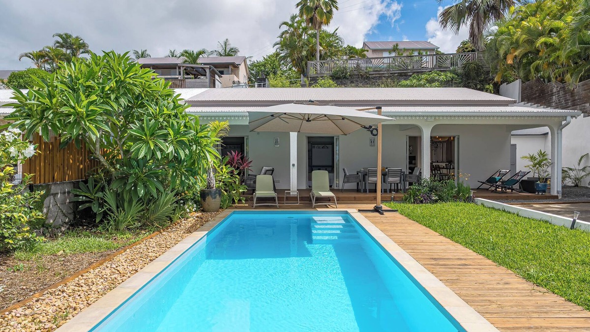 La Riviere Saint-Louis Villa | 5-star villa with pool, summer kitchen and ocean view
