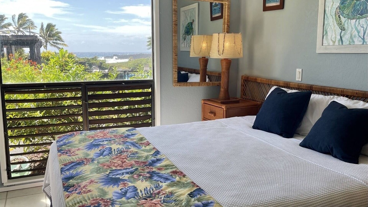 Punaluu Condo | #5 Well Maintained Studio with Ocean Views