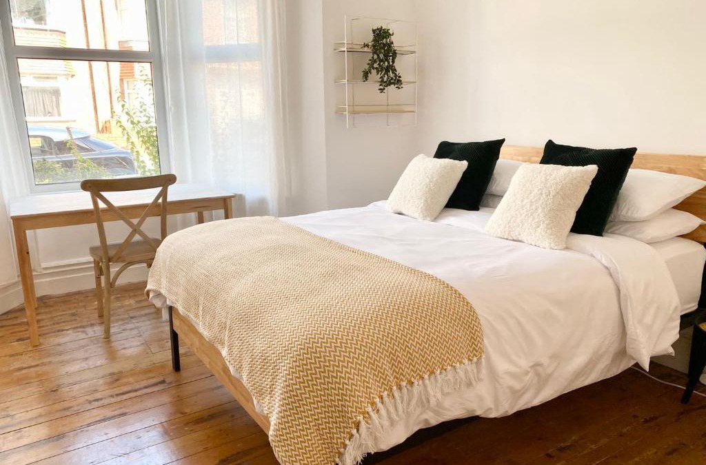 Heaton Apartment | 50 Biddlestone Road Heaton