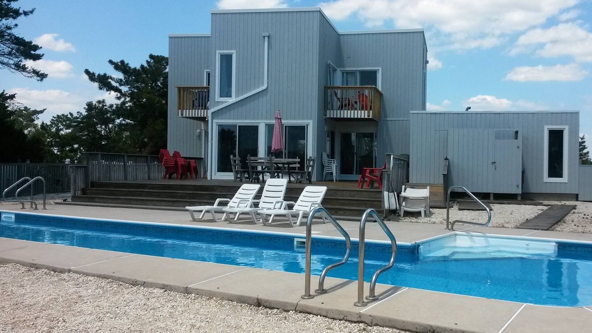 Loveladies House | 50 Ft Pool-on water-Slps 10-Pet Friendly- 4 BEDROOM- By Owner