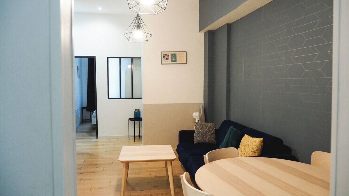 Saint-Vincent-de-Paul Apartment | 50 m2 Apartment Next To Montmartre