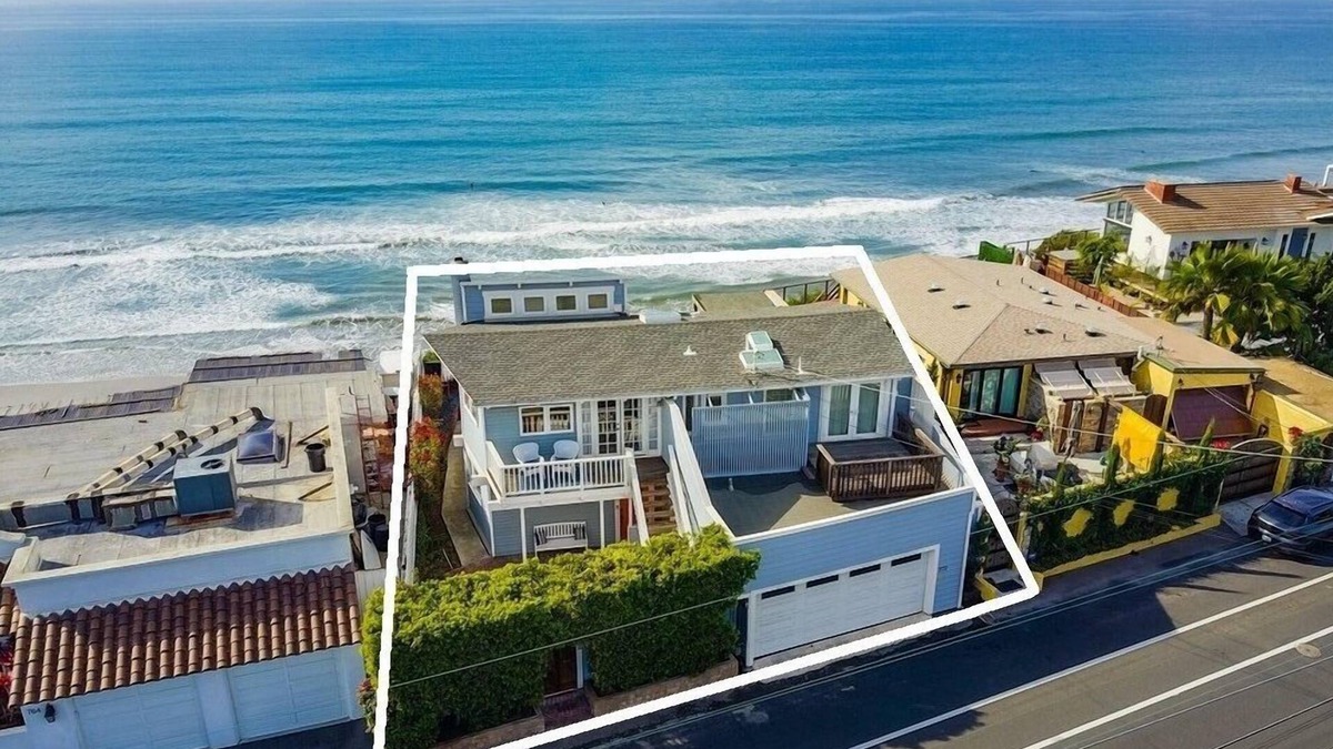 Leucadia House | 50' Ocean Front + 5 Outdoor Spaces + Dogs OK + AC