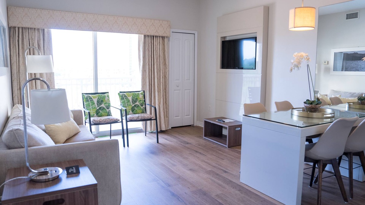 Florida Center Apartment | 503 Luxury 1Bedroom pool and Universal view
