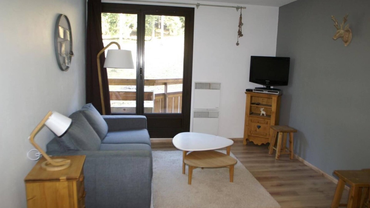 Prapoutel Apartment | 50m from ski slopes, balcony, parking, tv, ski locker, 28m², Les 7 Laux