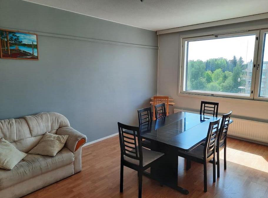 Espoo Centre Apartment | 50m2 Cozy Apartment, FREE Parking 20 min to Center