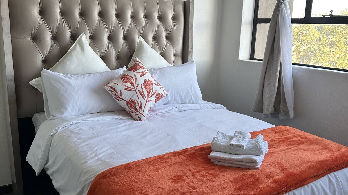 Downtown Johannesburg Apartment | 521 CityView Poised Paleis