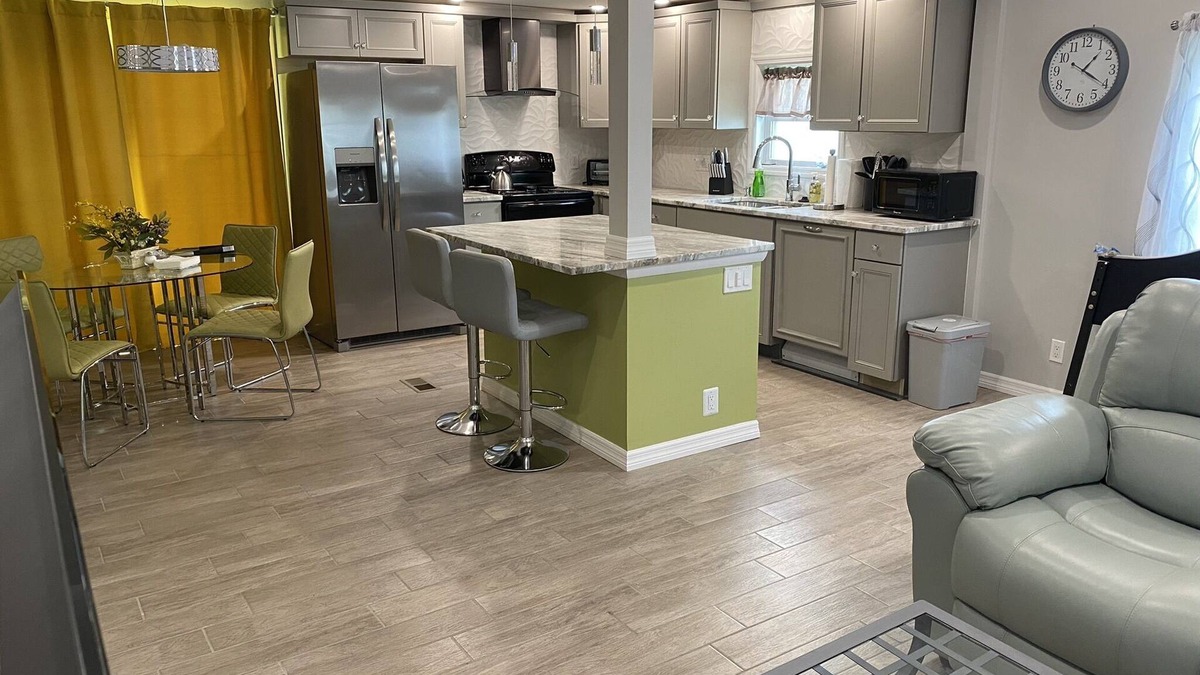 Punta Gorda House | 55+ Community, with pool, pickleball, and small-pet friendly!