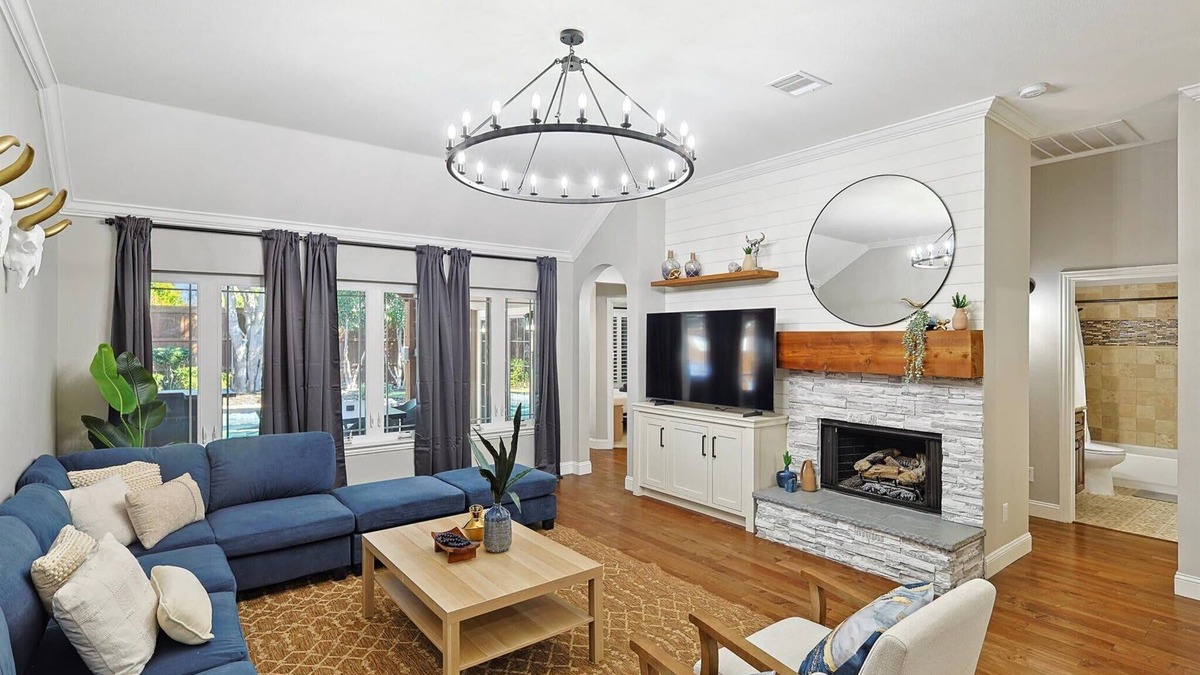 Corinth House | 5BD,2BA w Backyard Oasis, Pool, Jacuzzi, Firepit