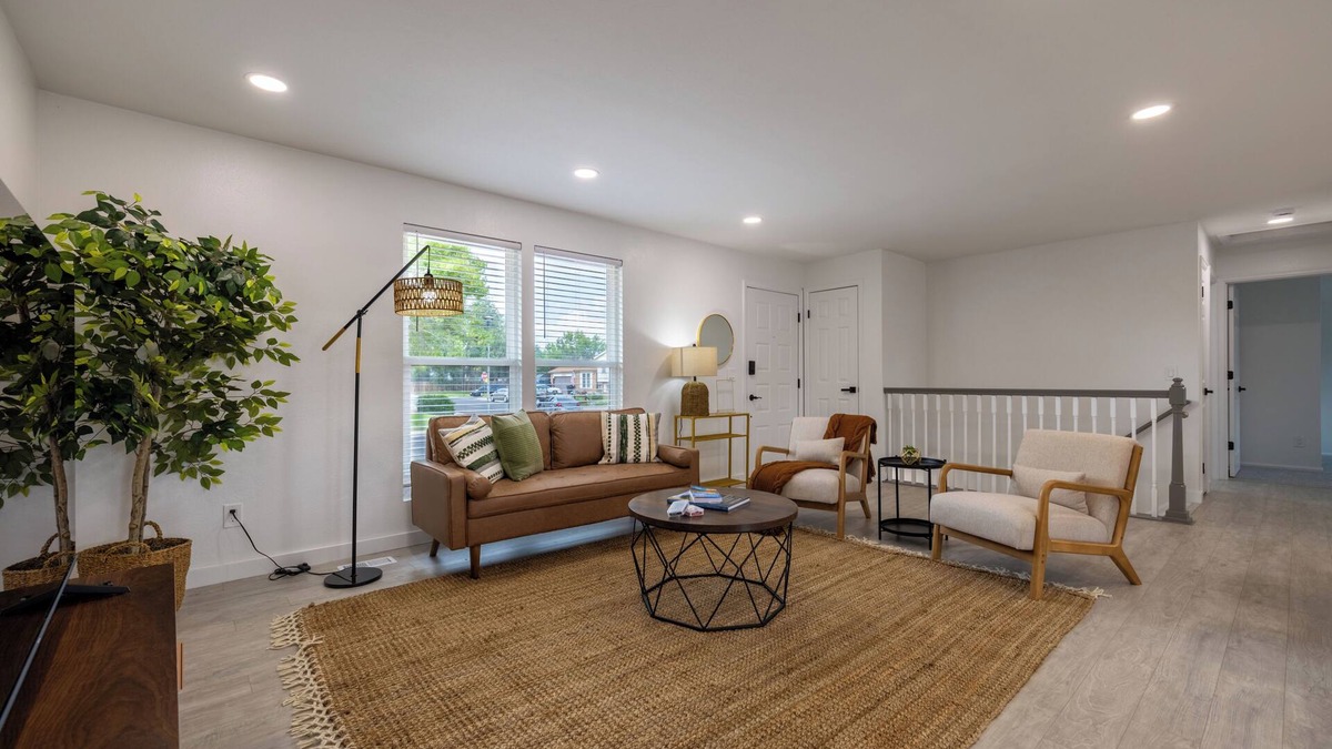 Thornton House | 5BD I Game Room I Backyard & BBQ I 20 Mins to DEN