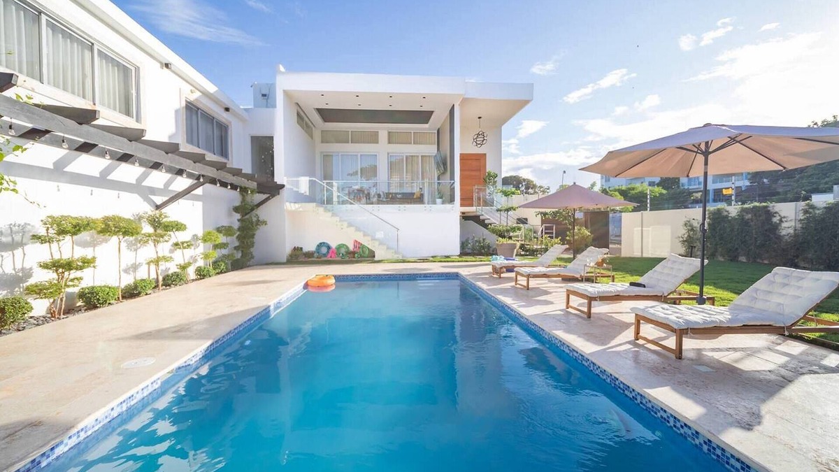 Villas Ana Maria Villa | 5BR/4.5BA Villa: Private Pool, Short Walk to Beaches/Bars/Shops