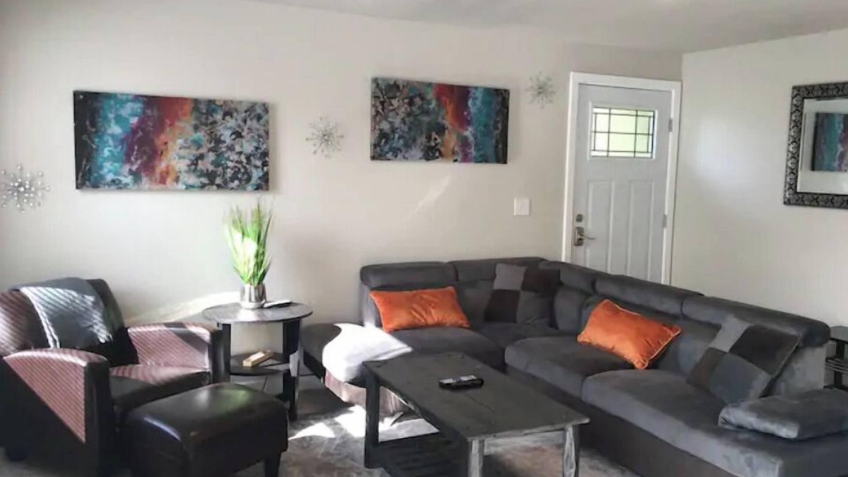 Mount Baker House | 5br 8bed house near airport, downtown & train