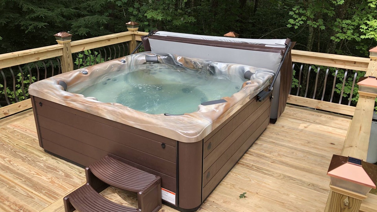 Lookout Mountain House | 🏅5BR Large~22ppl-HOT TUB~ Easy checkout! 9 mi.Chatt