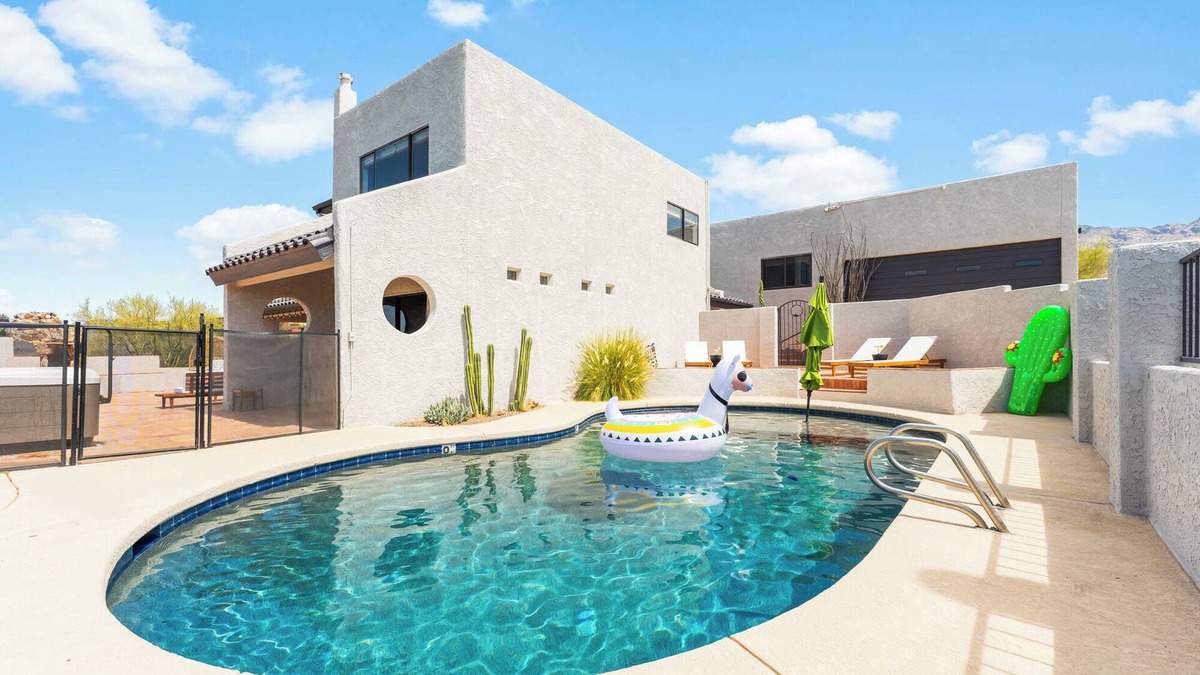 Cimarron Foothills Estates House | 5BR Tucson Retreat w/Pool, Spa, Game Room, Views