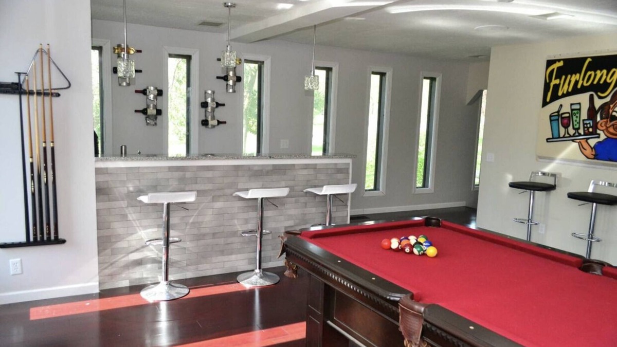 Haynes Area House | 5K Sq Ft Modern Entertainment Home only 5 miles to Downtown Nashville!