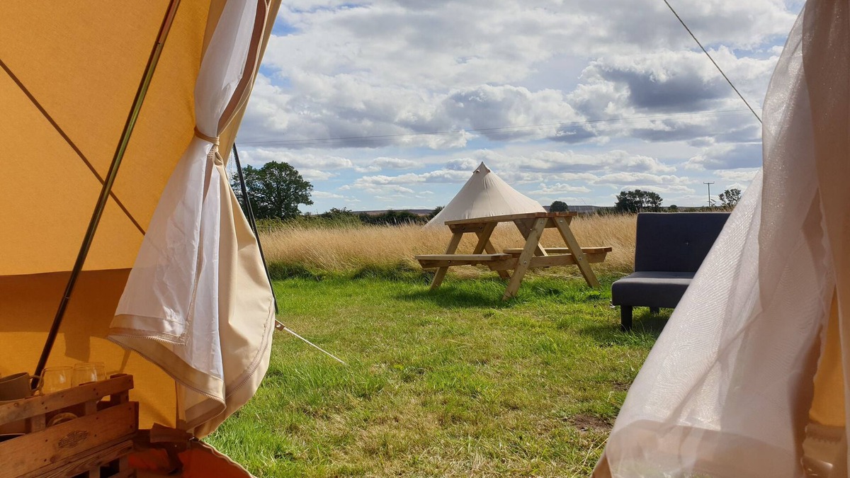 Saltburn-by-the-Sea Cabin | 5m xl Bell Tent With log Burner, Near Whitby