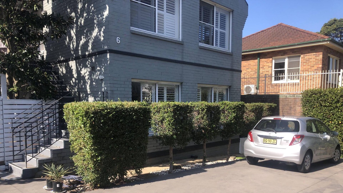 Freshwater Apartment | 5mins to beautiful beach with own car park place