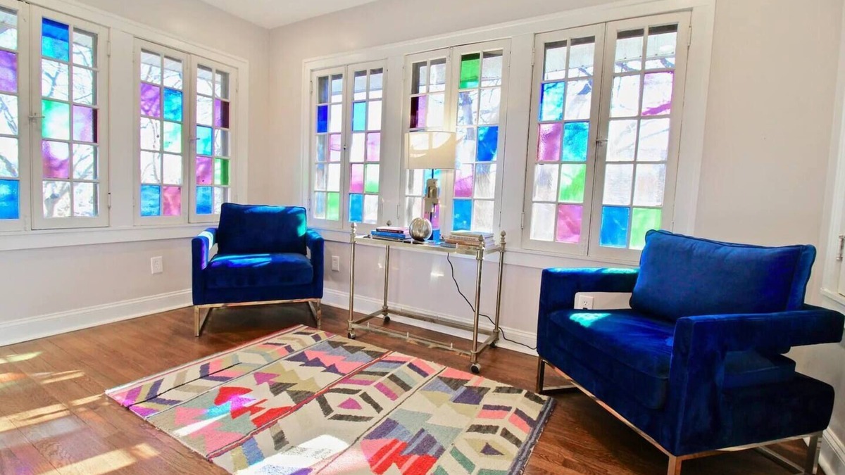 Kansas City House | 6-Bdrm SouthPlaza Walk to UMKC, Loose Park, Whole Foods