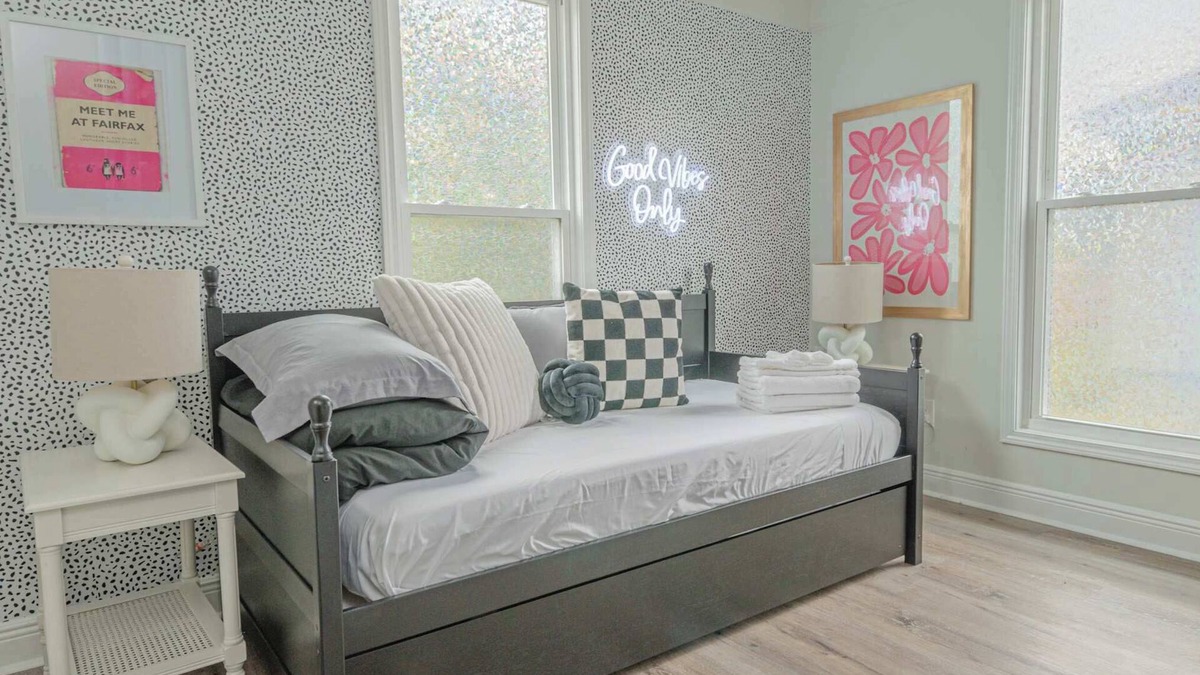 Fortson House | 6-Bed Artistic Home with Game room