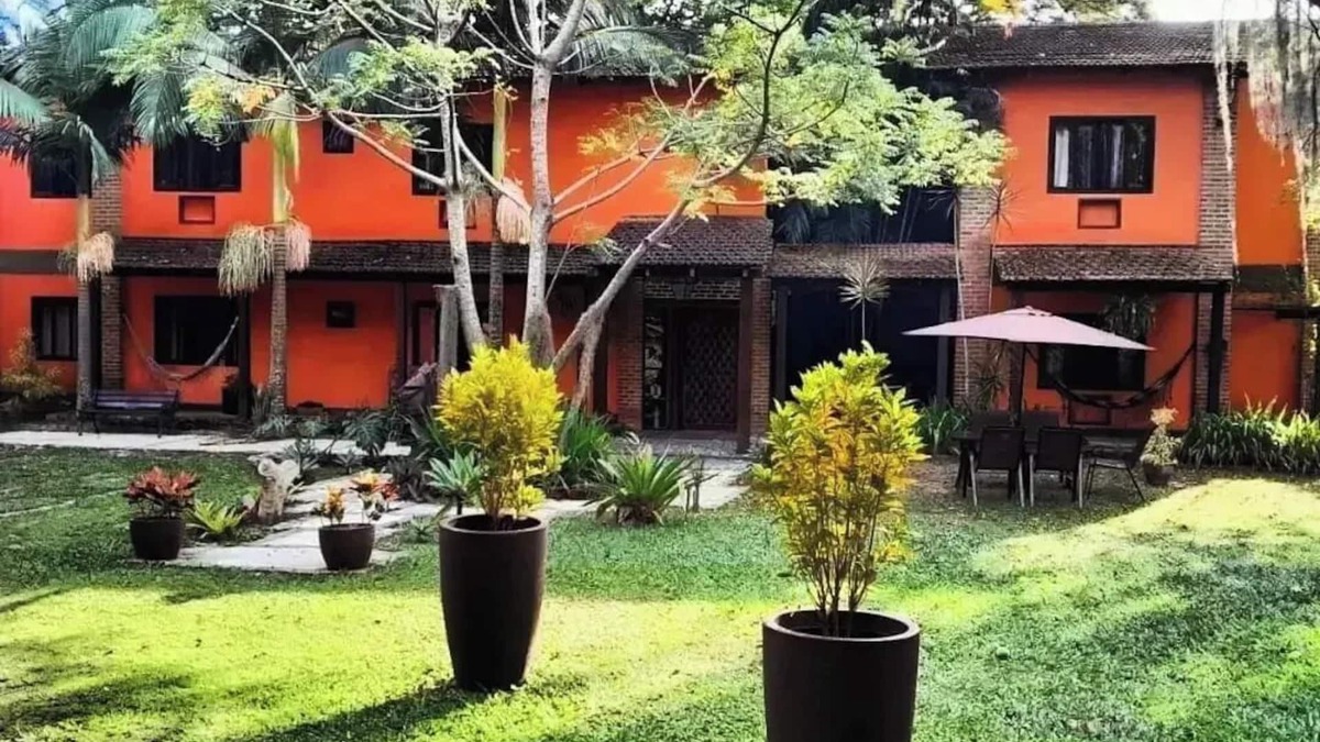 Itanhanga Cottage | 6 bedroom mansion in the forest sleeps 12