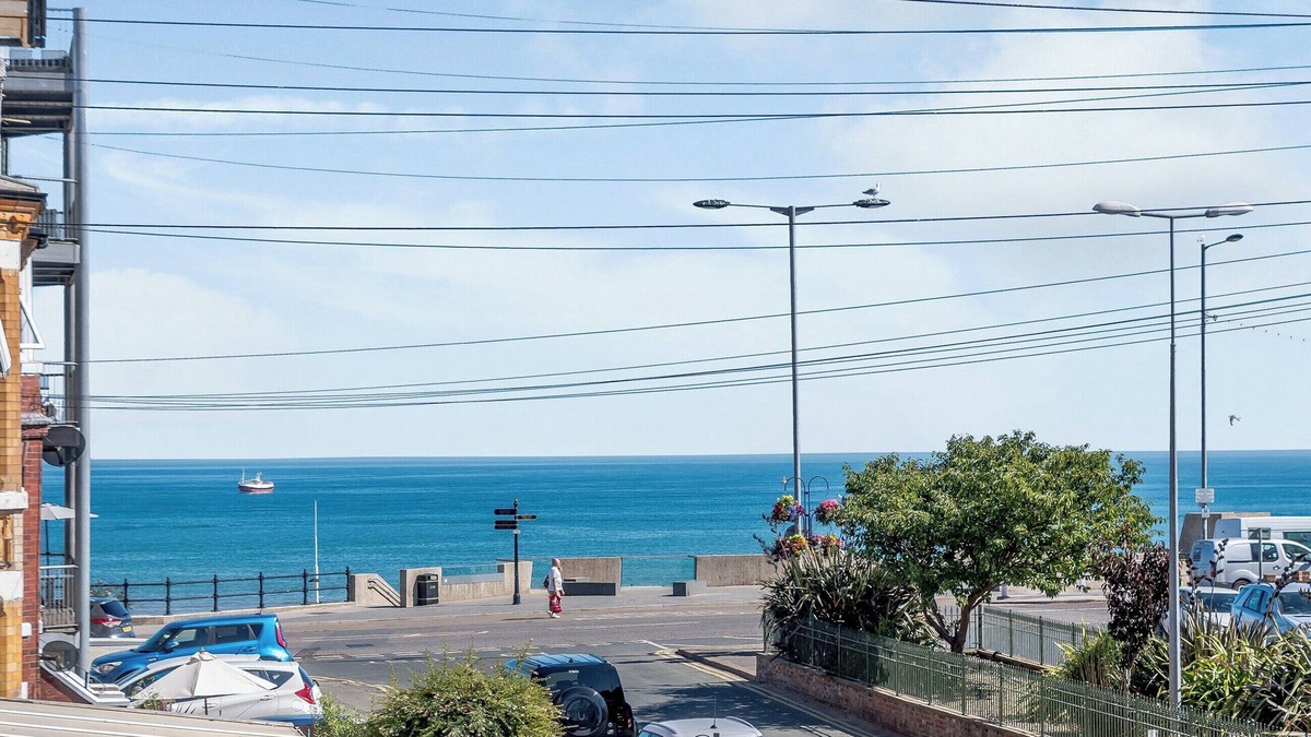 Bridlington Cottage | 6 bedroom accommodation in Bridlington