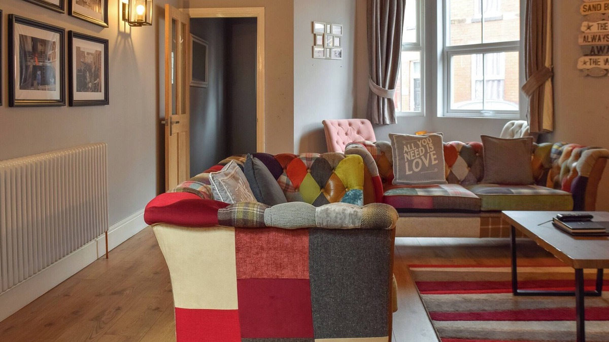 Southport Cottage | 6 bedroom accommodation in Southport