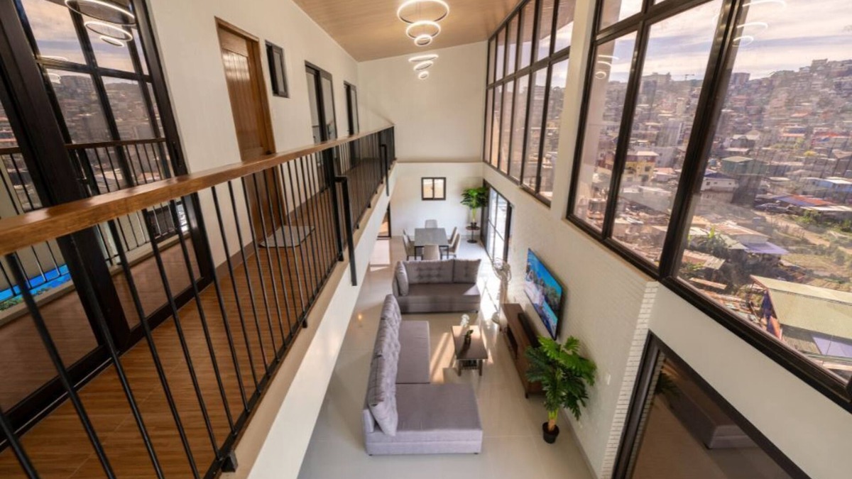 Baguio Apartment | 6-bedroom The Warehouse Loft with Reserved Parking and Free WiFi