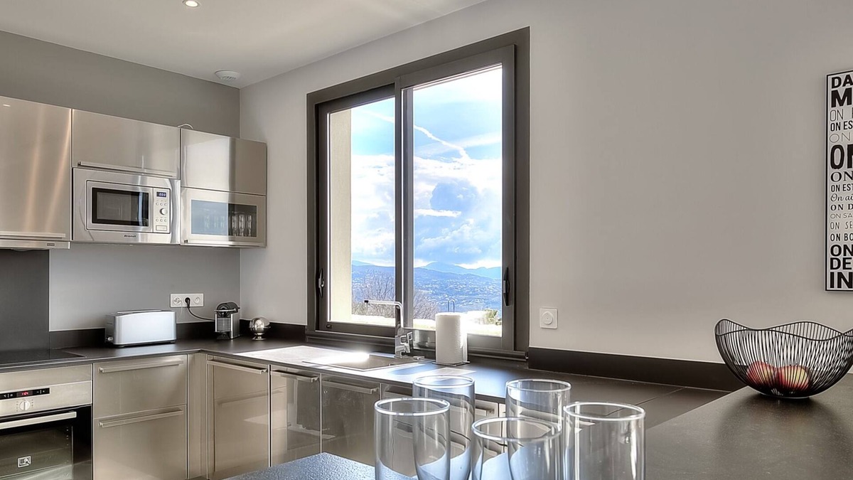 Saint-Jeannet Villa | 6 Bedroom Villa in Saint-Jeannet