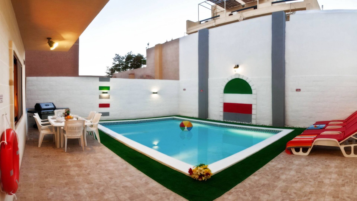 Marsaskala Villa | 6 bedroom Villa Sunset with pool in Marsascala near St.Thomas Bay