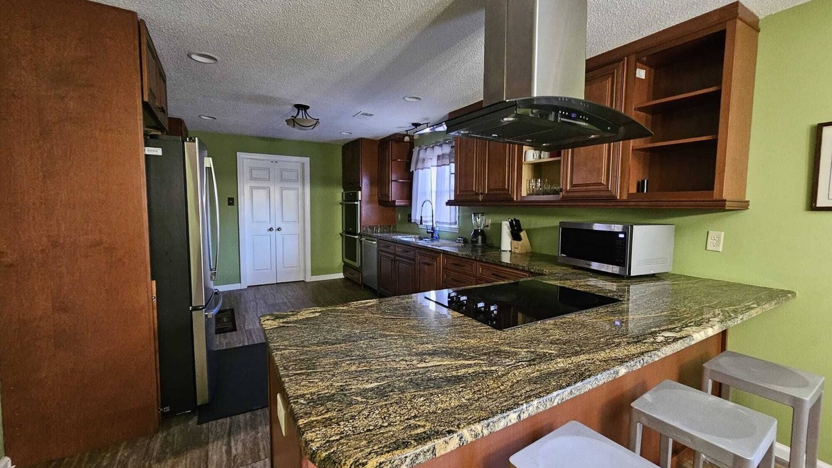 Cordova House | 6 BR-Charming & Comfort in Memphis